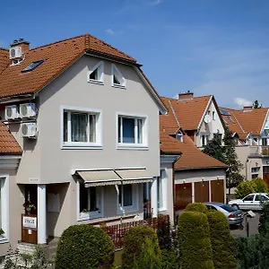 https://vincze-vendeghaz.egerhotels.net